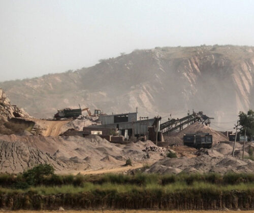 ആരവല്ലിയിൽ സംഭവിക്കുന്നതെന്ത്?