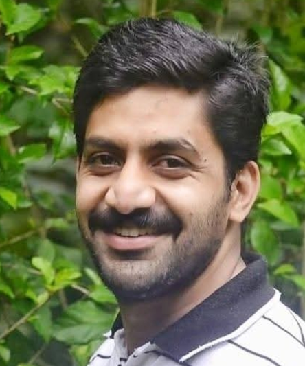അഡ്വ. വിവേക് വേണുഗോപാൽ