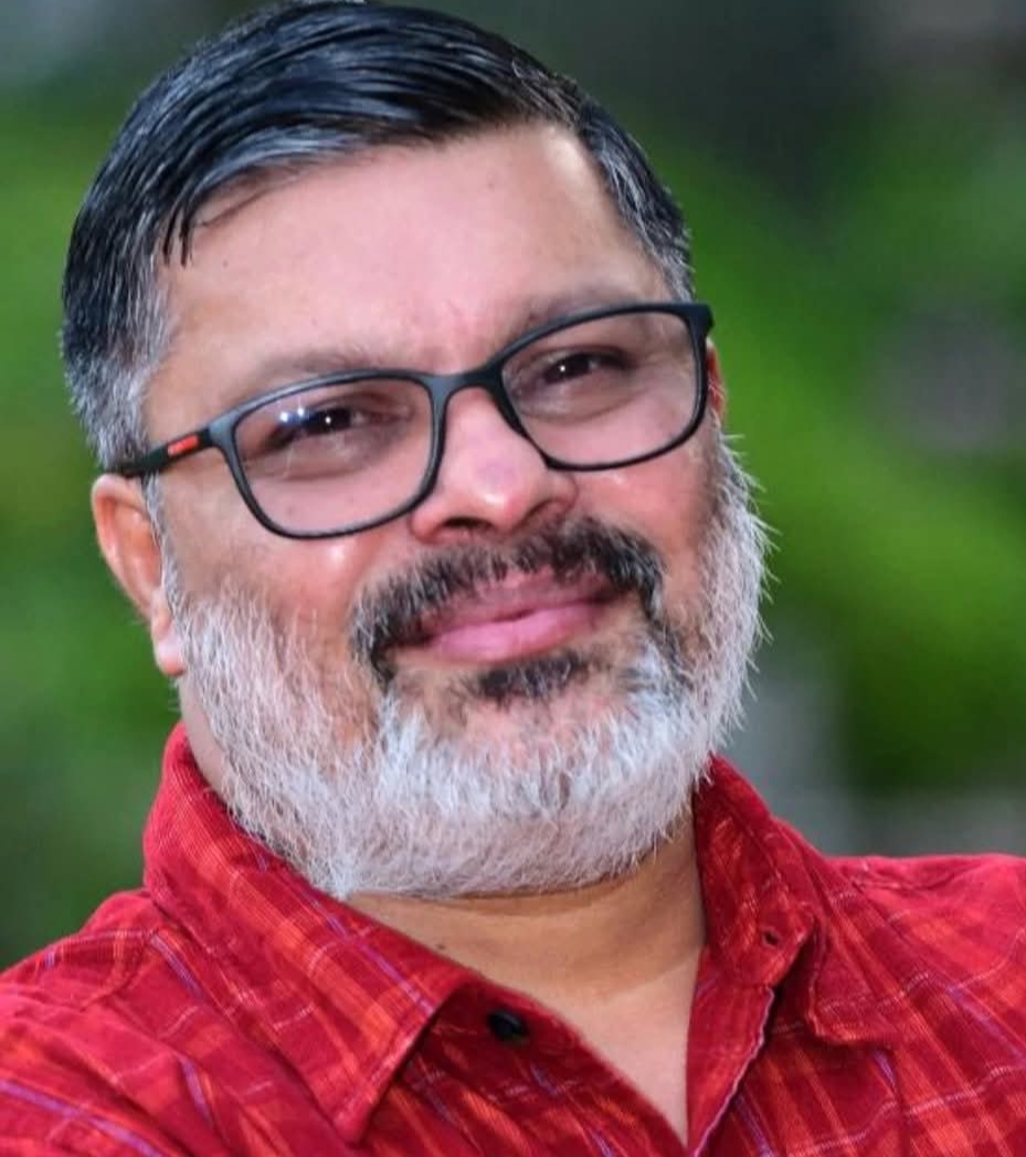 ഡോ. രതീഷ് കാളിയാടൻ